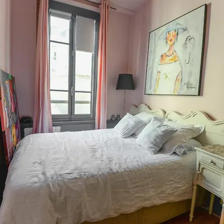 Charming Apartment In The Heart Of Paris ! Paris